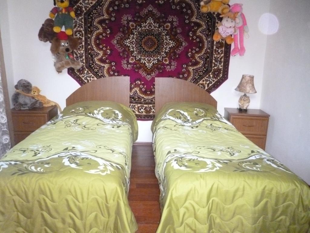 Guest House Elena Makhinjauri Bagian luar foto